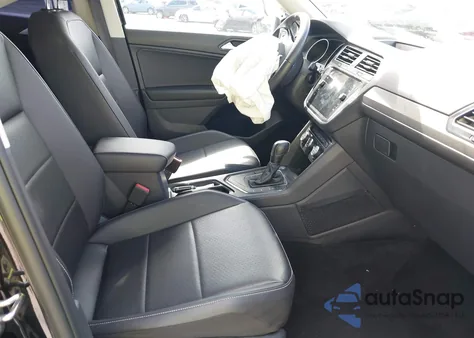 2021 Volkswagen Tiguan 2.0T Se/2.0T Se R-Line Black/2.0T Sel from USA, damaged, VIN 3VV3B7AX6MM104282